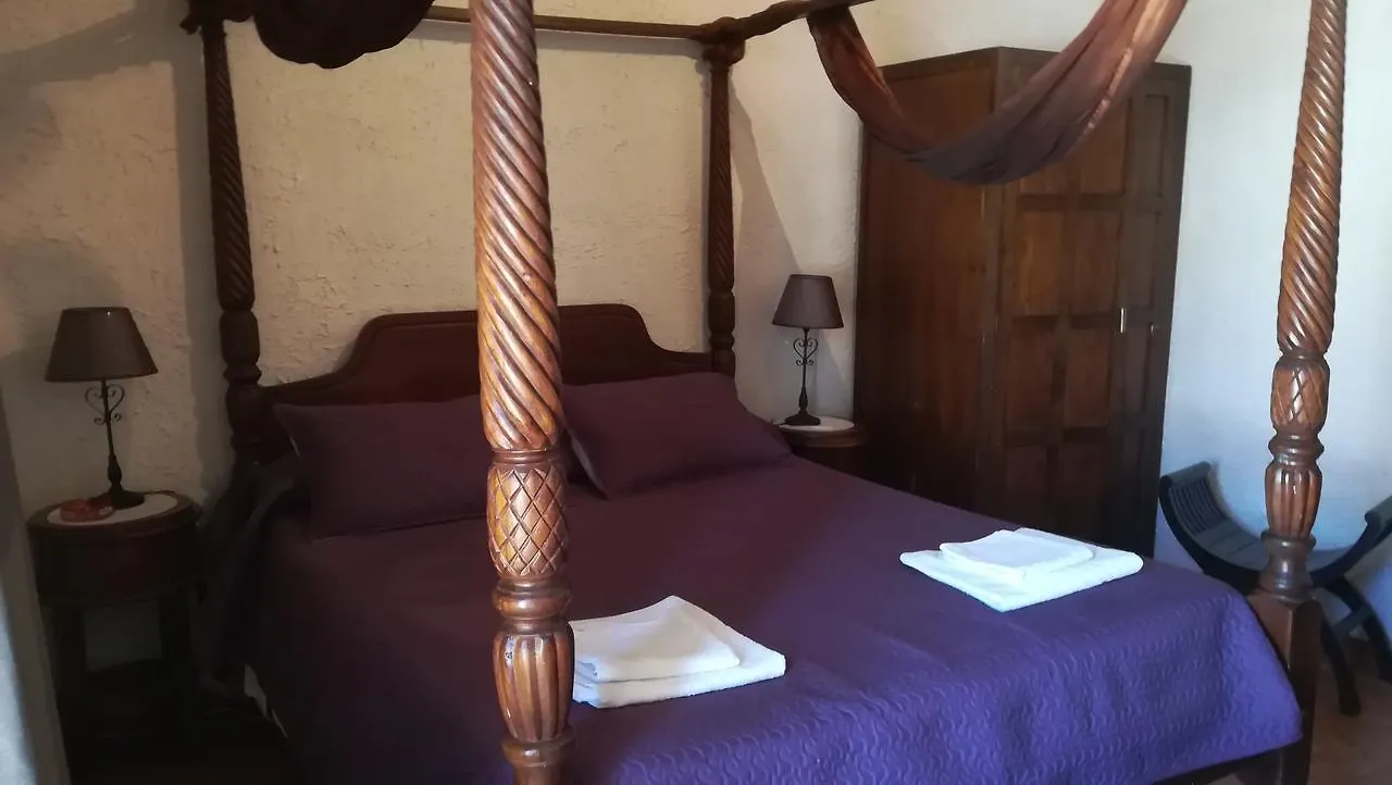 Guest house Hostal Restaurante La Diligencia Cunit