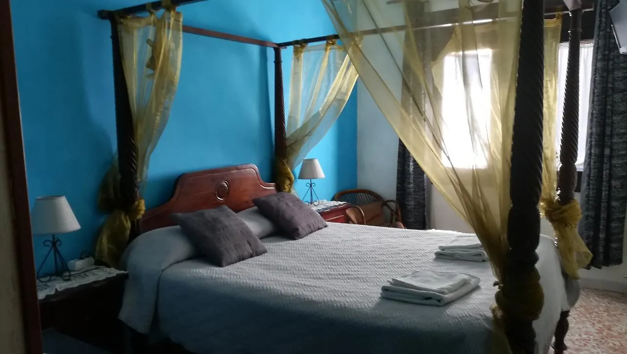 Hostal Restaurante La Diligencia Cunit 2*,