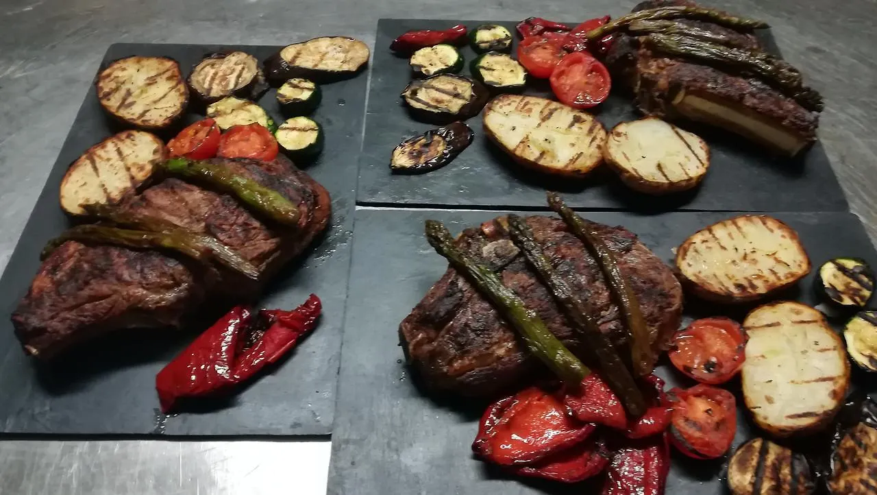 Hostal Restaurante La Diligencia Cunit 2*,  Spain